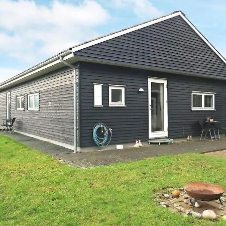 Xxxv Holiday home Humble